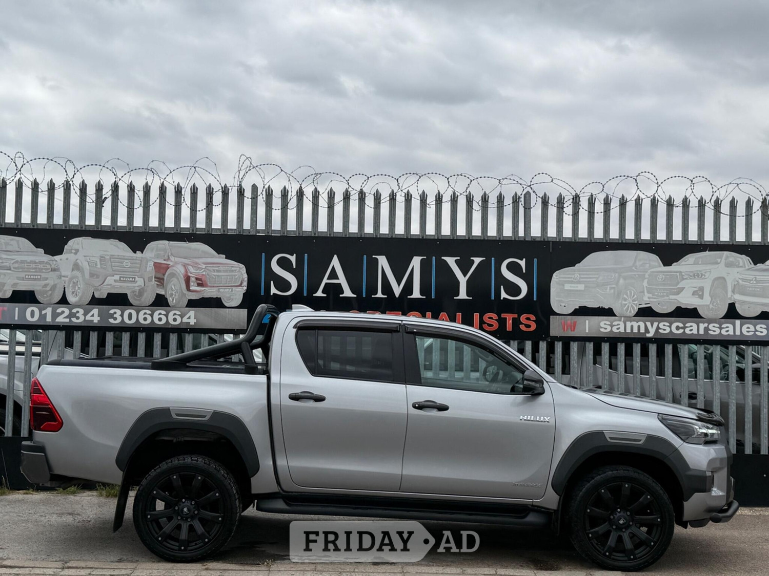 [ berth ]Toyota Hilux