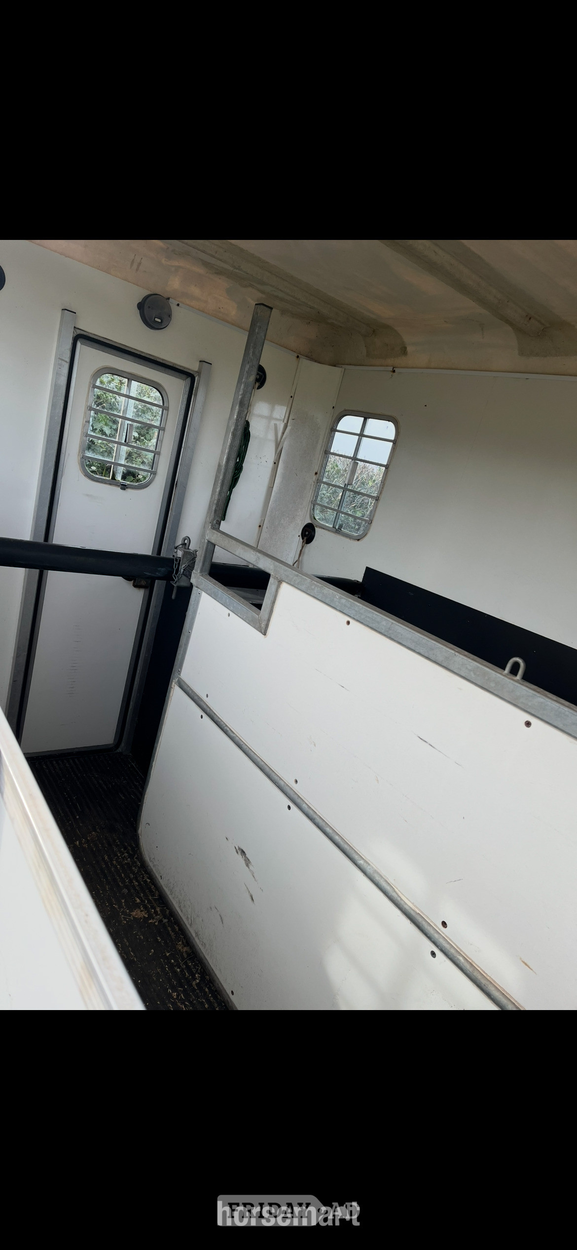 Equi-Trek Equitrek M  Horse Trailer - Trailers & Horseboxes