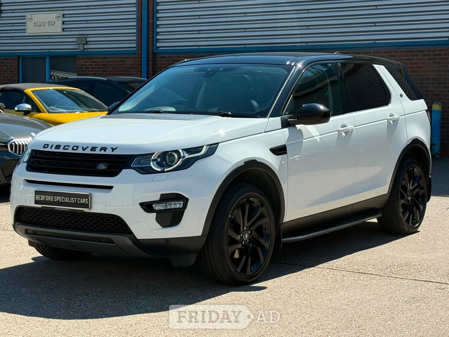 [ berth ]Land Rover Discovery Sport