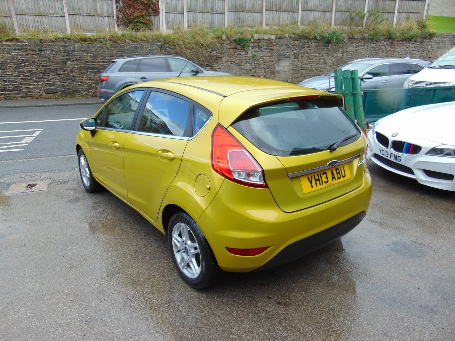 [ berth ]Ford Fiesta
