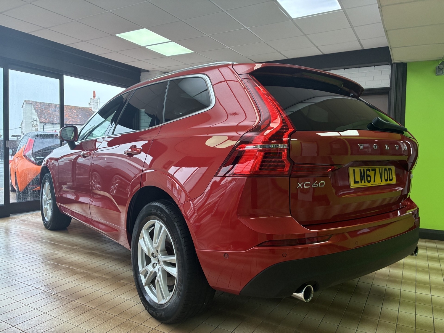 [ berth ]Volvo XC60
