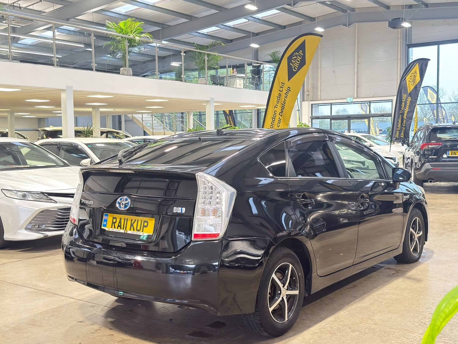 [ berth ]Toyota Prius
