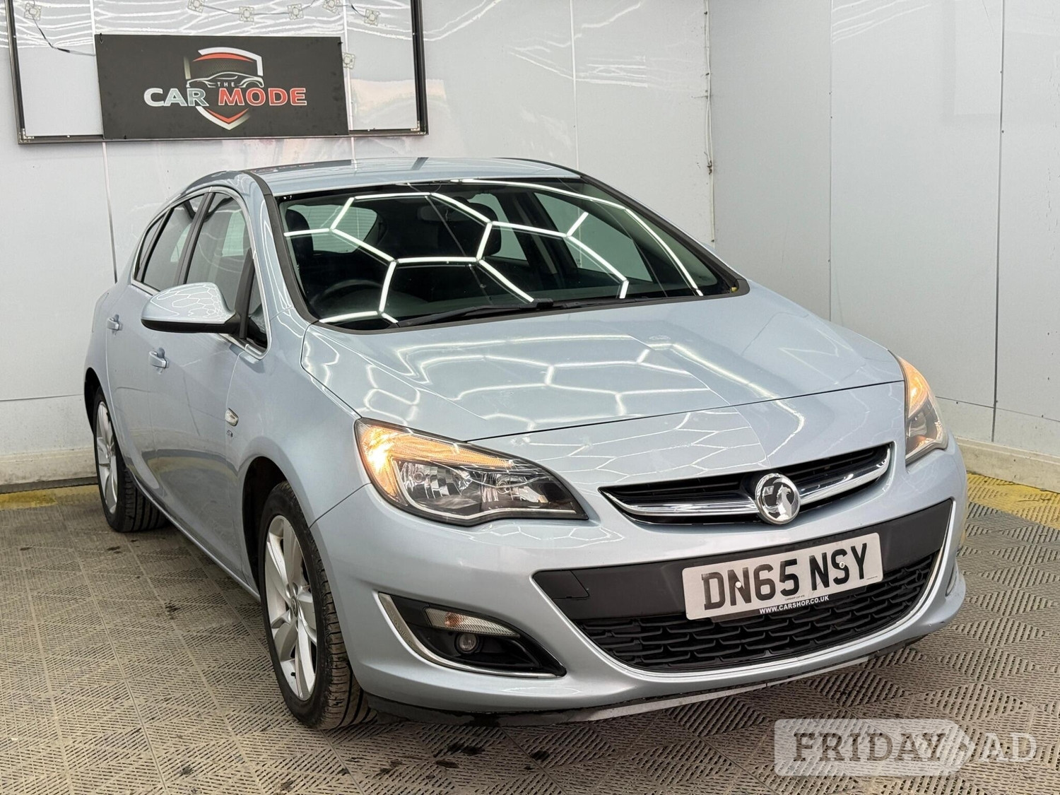 [ berth ]Vauxhall Astra