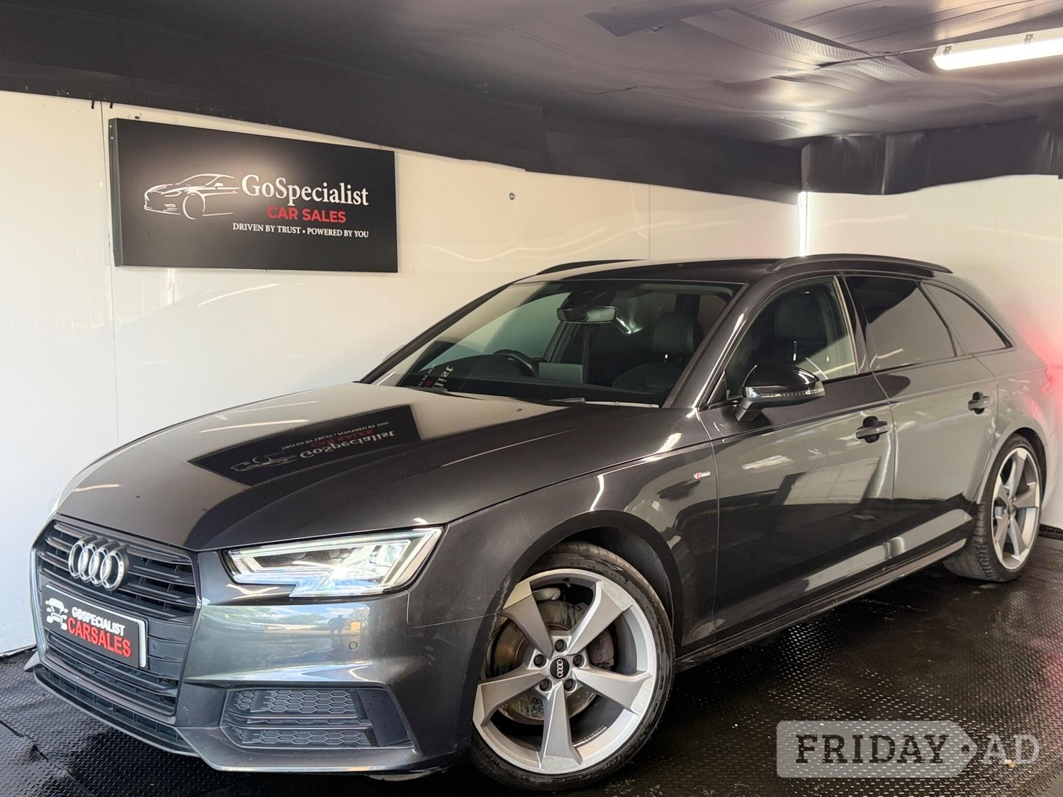 Audi A4 Avant 2018 in St Albans
