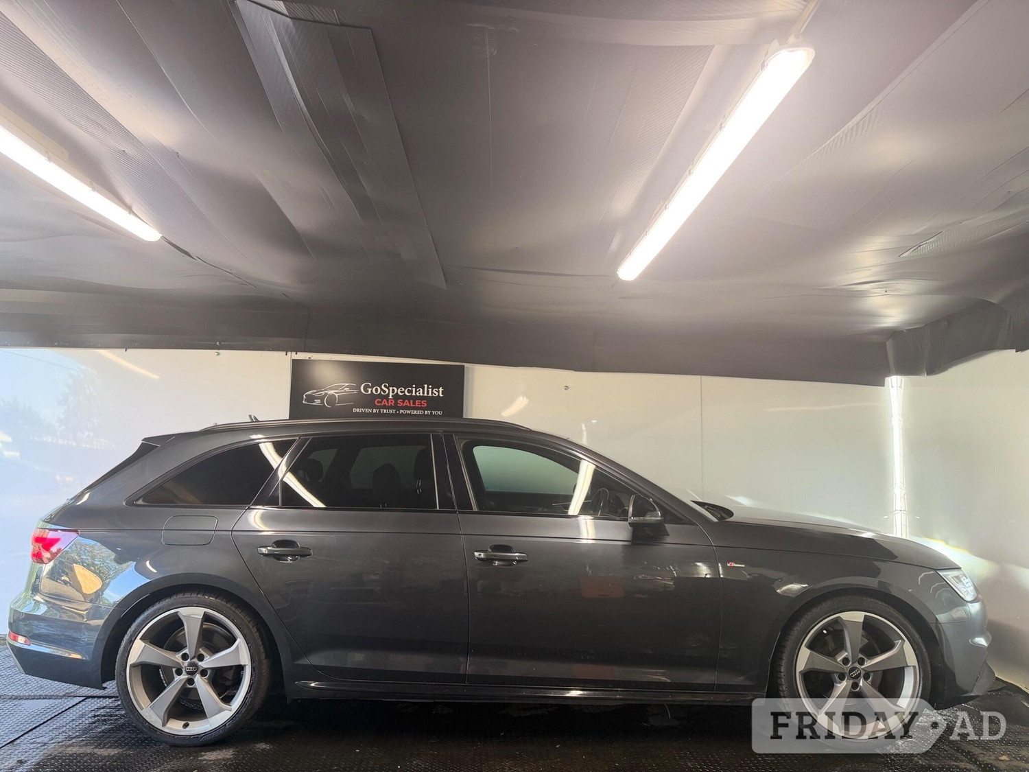 Audi A4 Avant 2018 - Cars