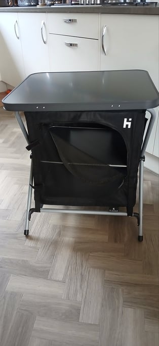 Hi Gear 3 shelf cupboard