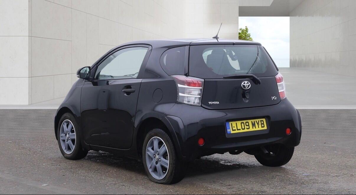 Toyota IQ 2009 - Cars in Maidenhead