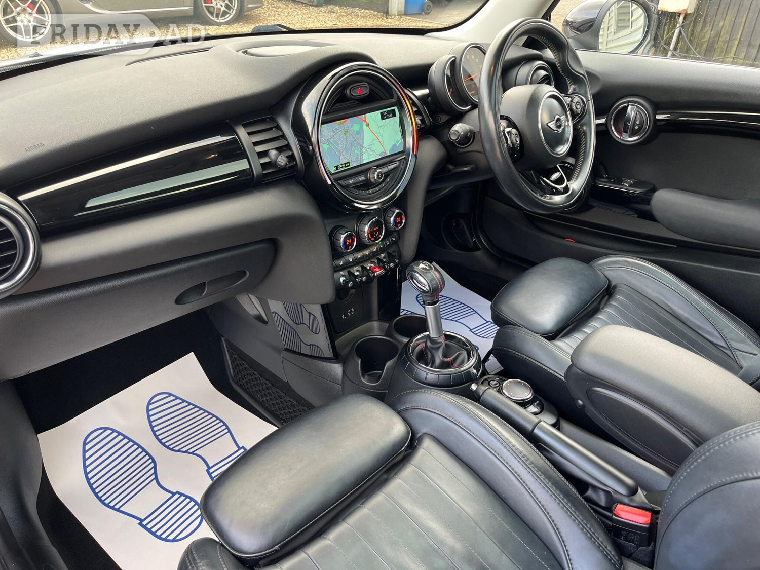 Mini Hatch 2016 - Cars in Farnham