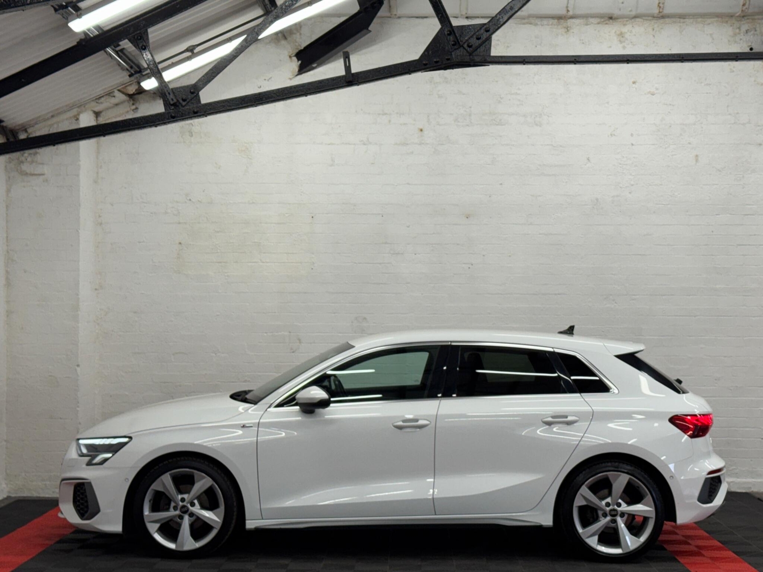 [ berth ]Audi A3