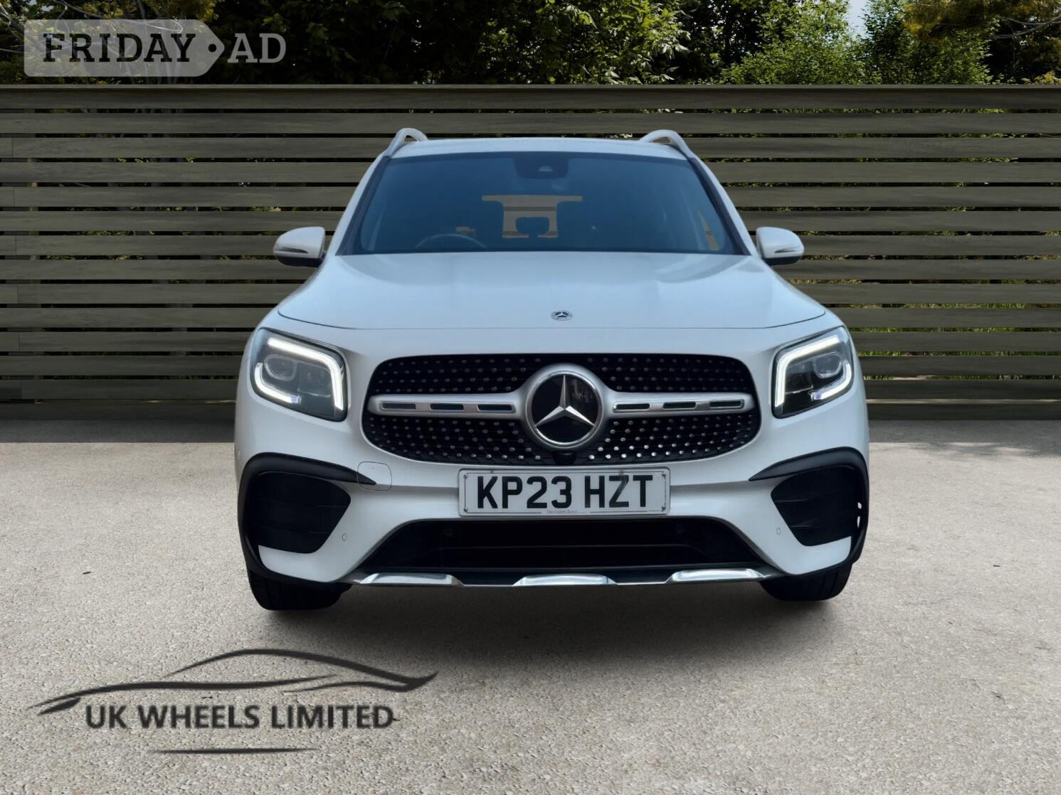[ berth ]Mercedes-Benz GLB