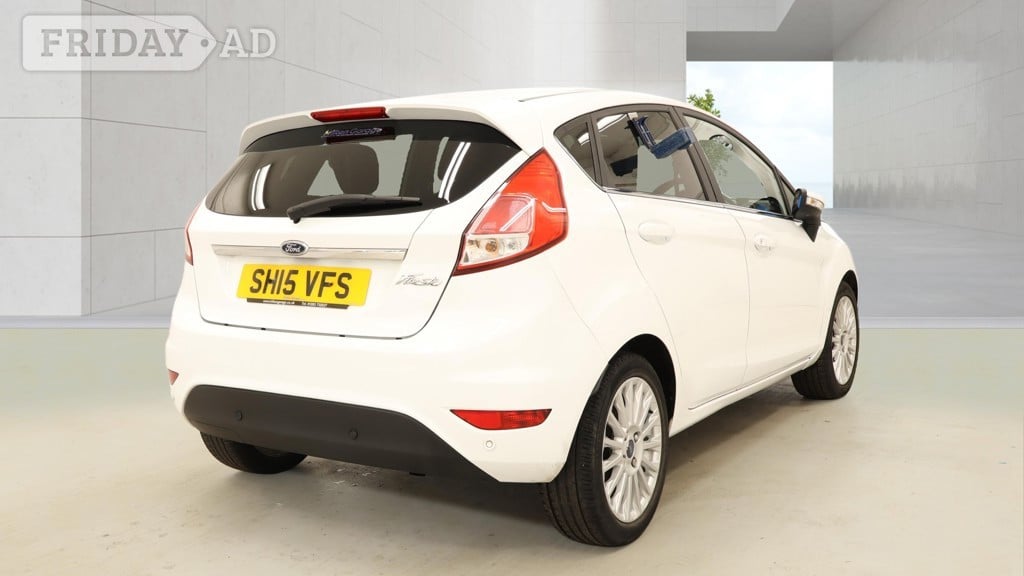 Ford Fiesta 2015 - Cars in Broxbourne