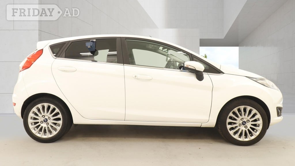 Ford Fiesta 2015 - Cars