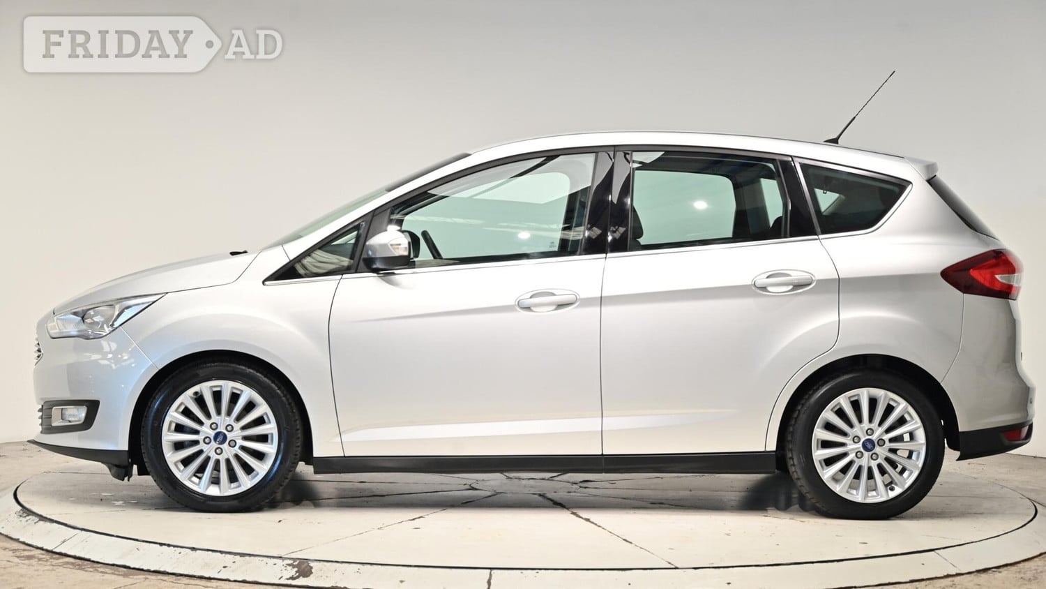 [ berth ]Ford C-MAX