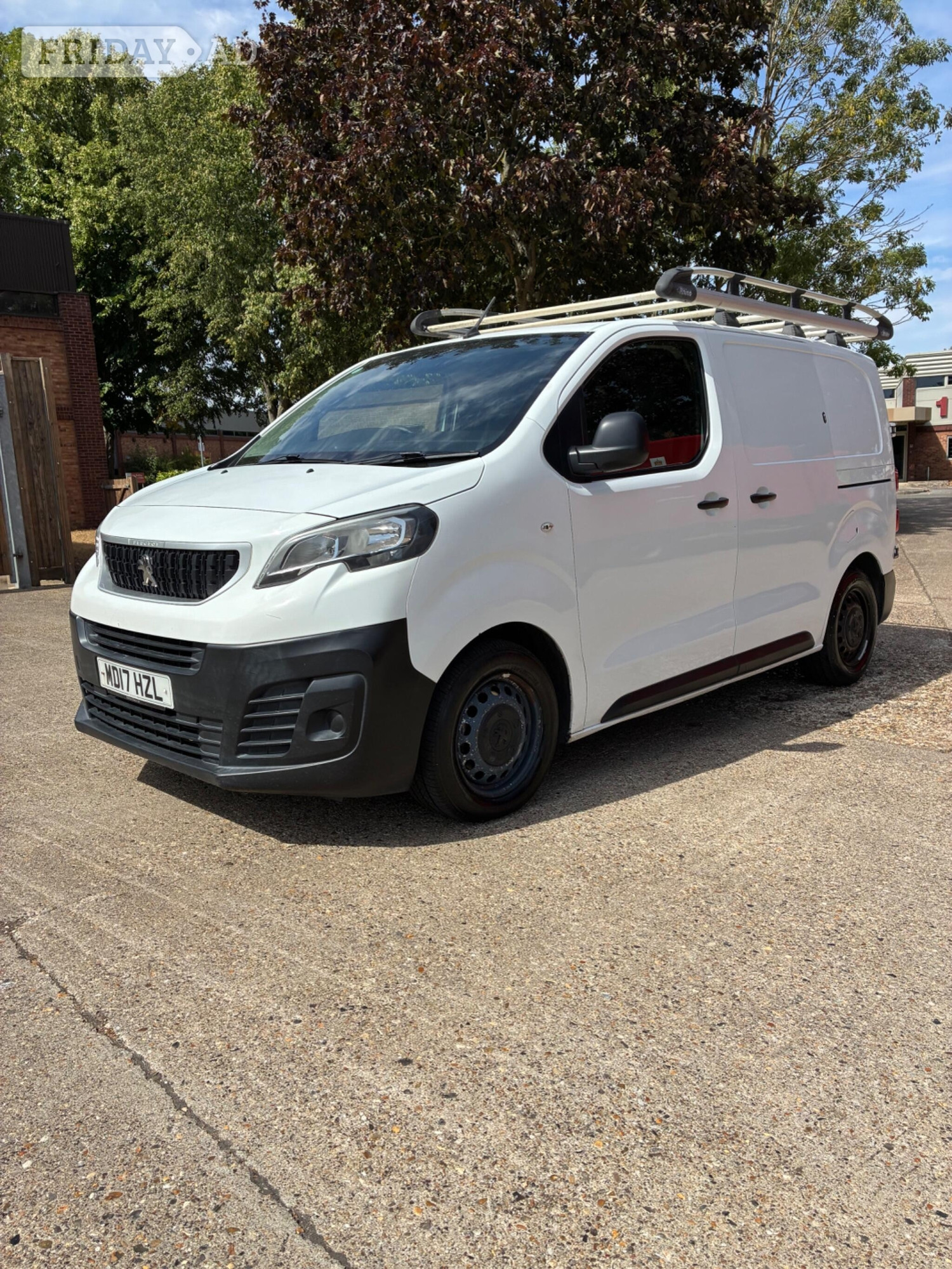 [ berth ]Peugeot Expert