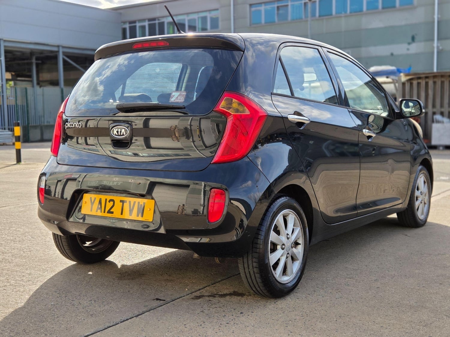 [ berth ]Kia Picanto