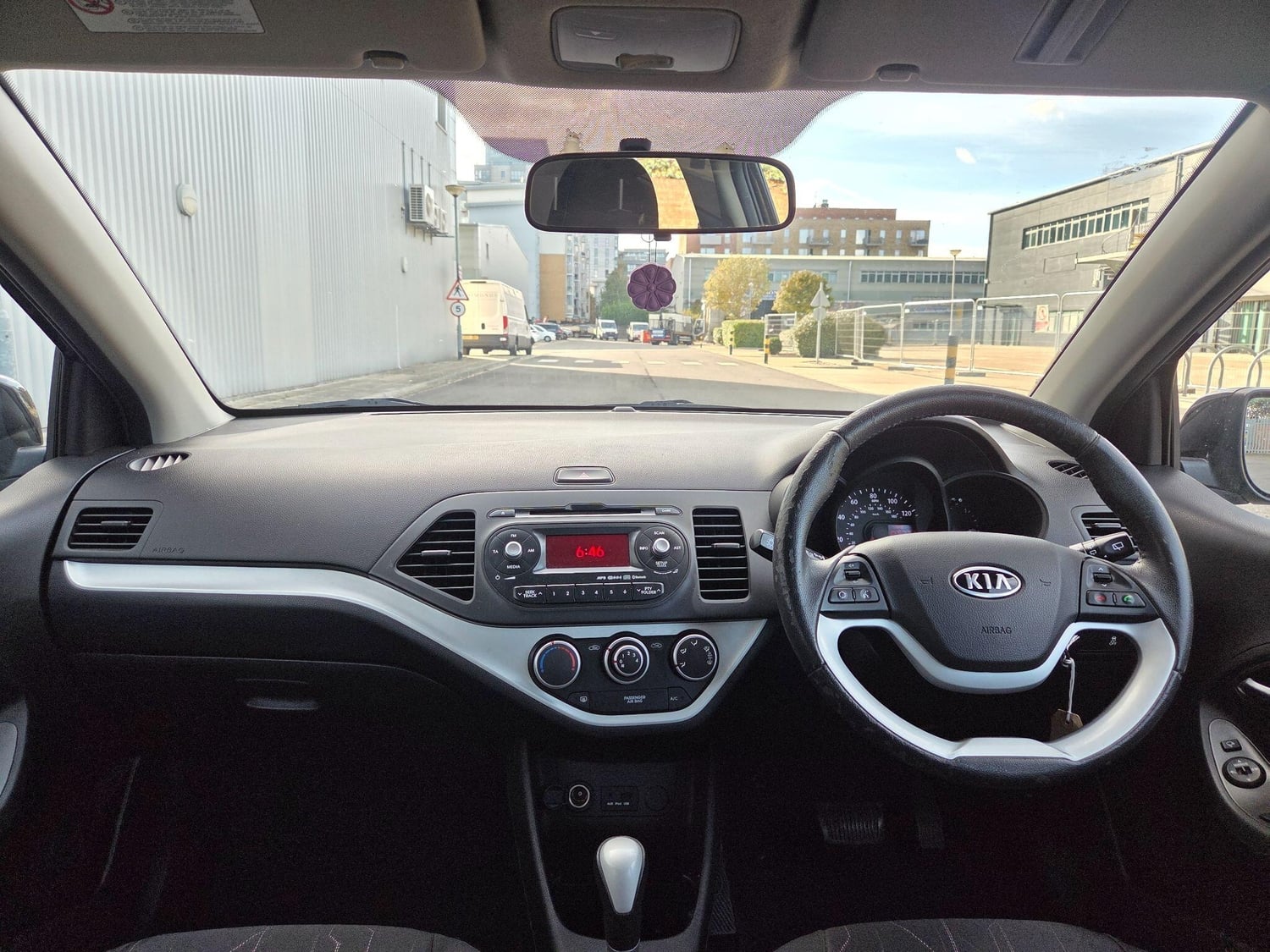 Kia Picanto 2012 - Cars in Slough