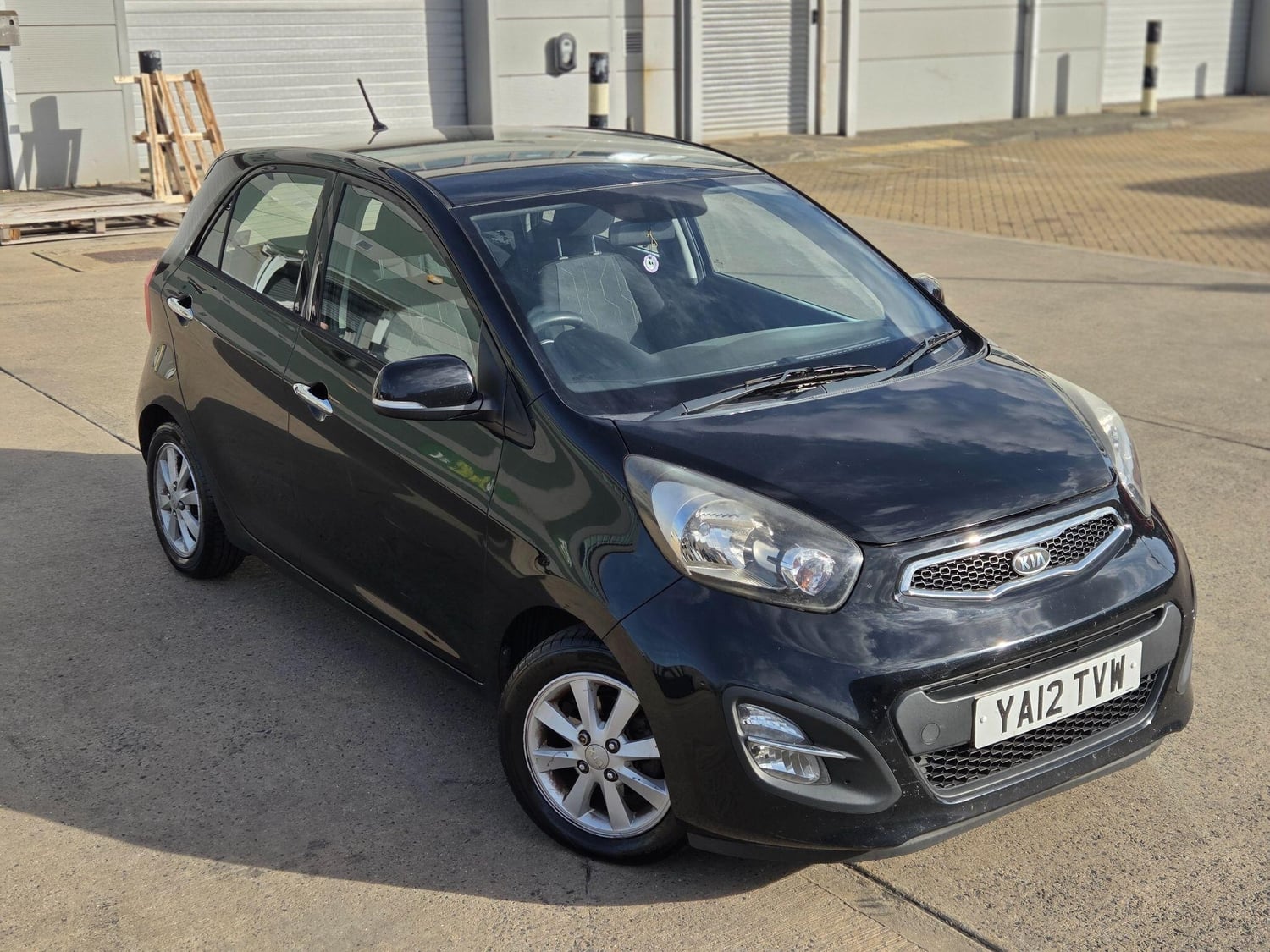 Kia Picanto 2012 - Cars
