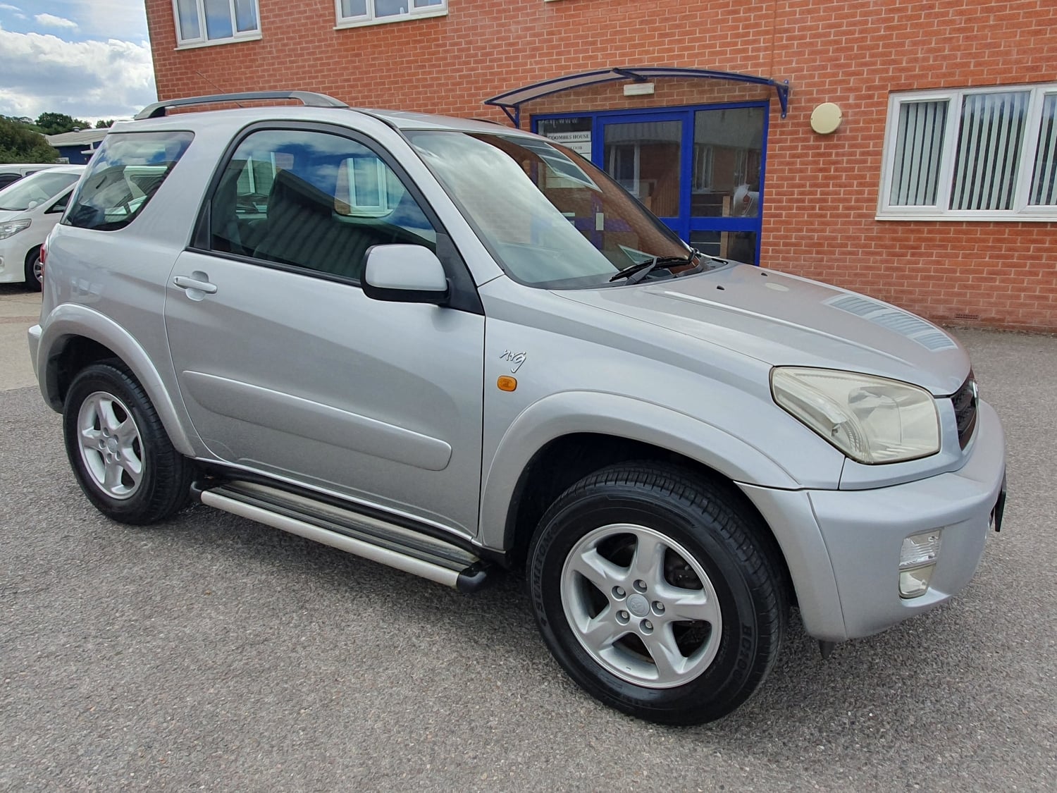 [ berth ]Toyota RAV4