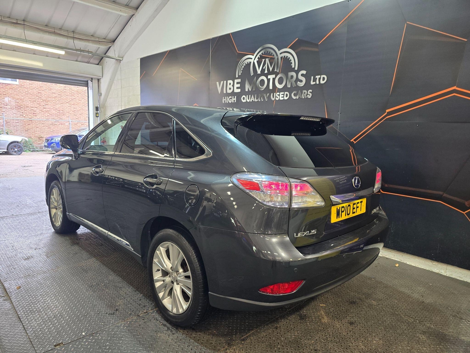 Lexus RX 2010 - Cars in Harrow