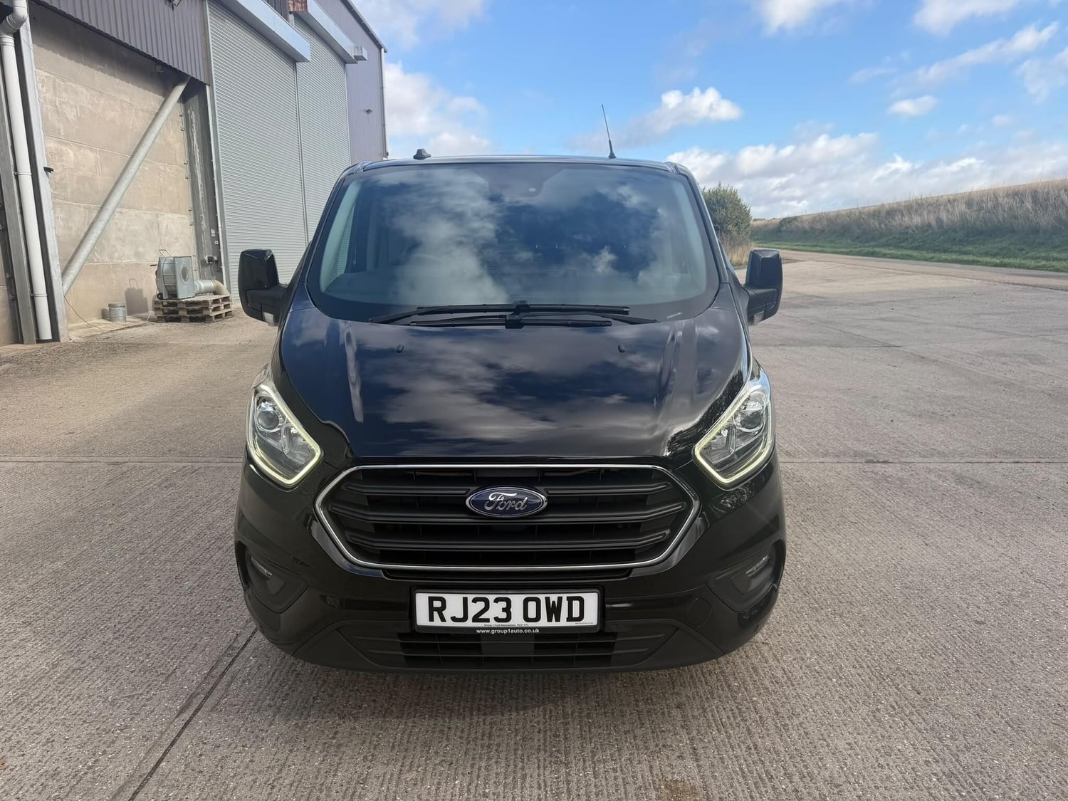 Ford Transit Custom 2023 - Vans & Commercial Vehicles in Newbury