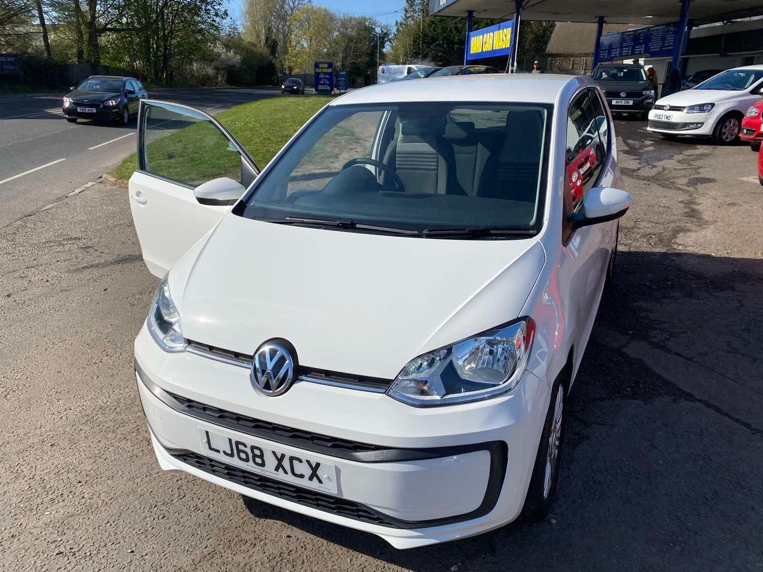 Volkswagen UP! 2018 - Cars
