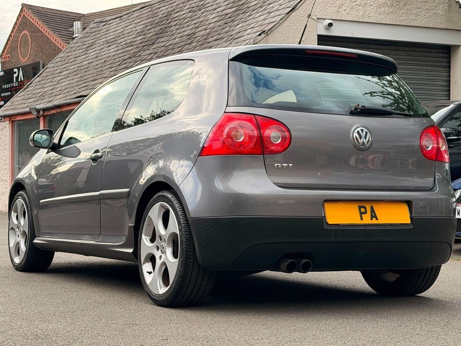 Volkswagen Golf 2007 - Cars