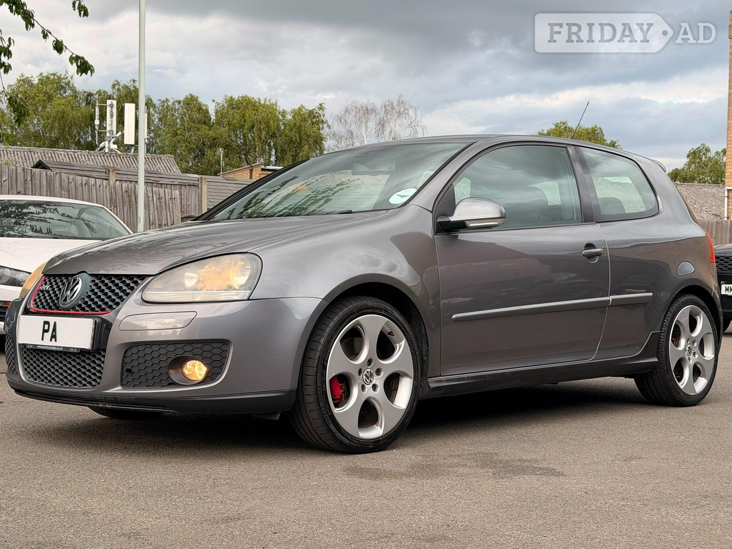 Volkswagen Golf 2007 - Cars in Wigston