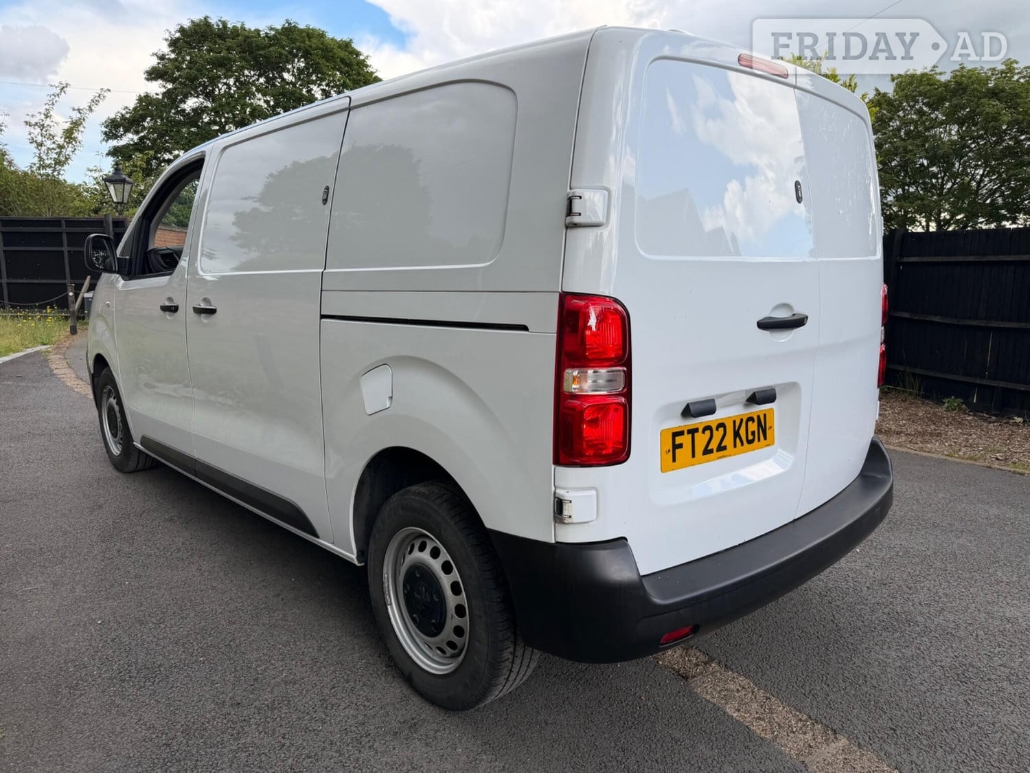 [ berth ]Peugeot Expert