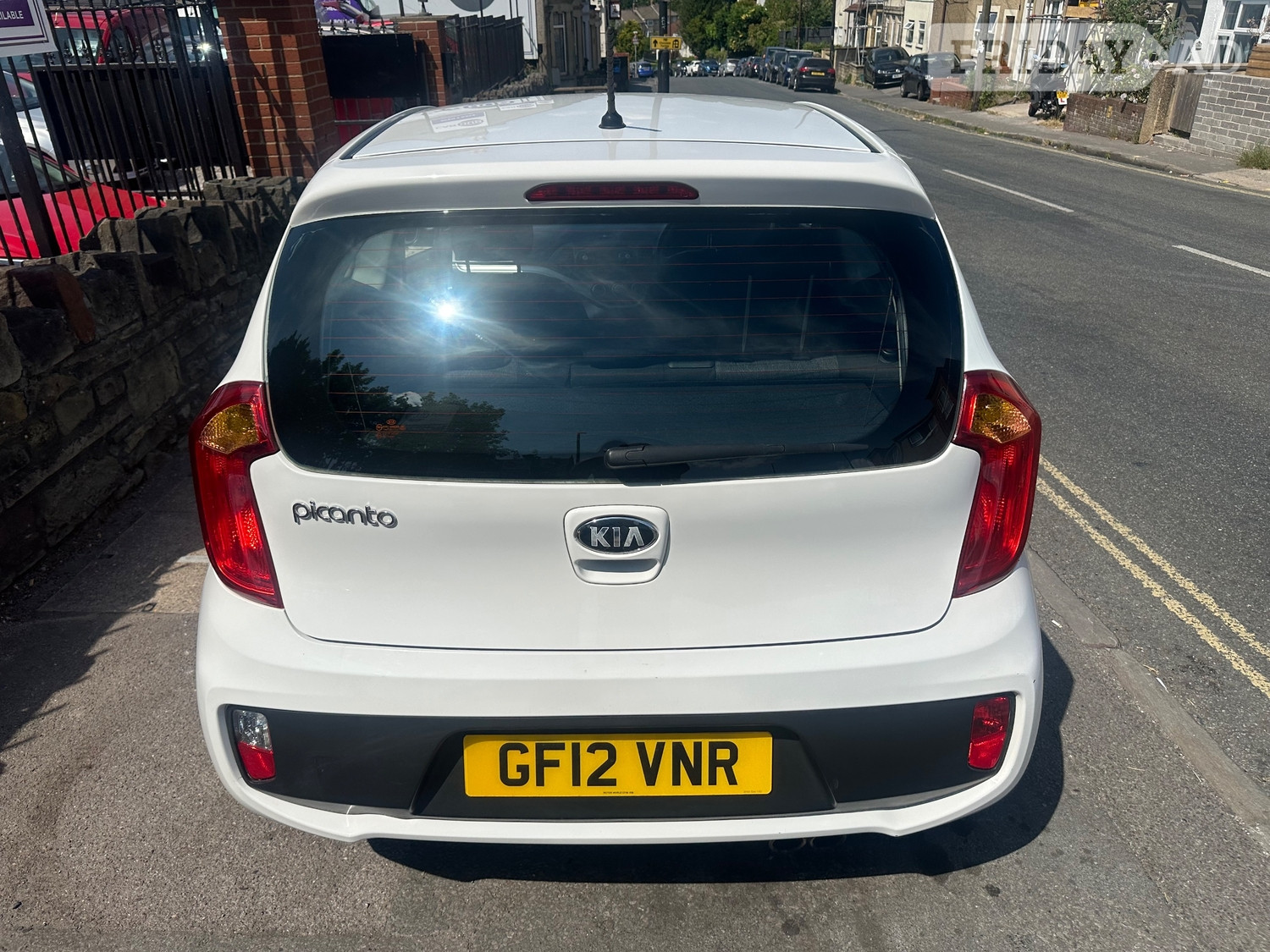 Kia Picanto 2012 - Cars