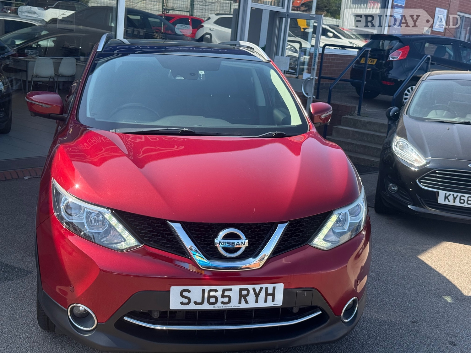 Nissan Qashqai 2015 - Cars