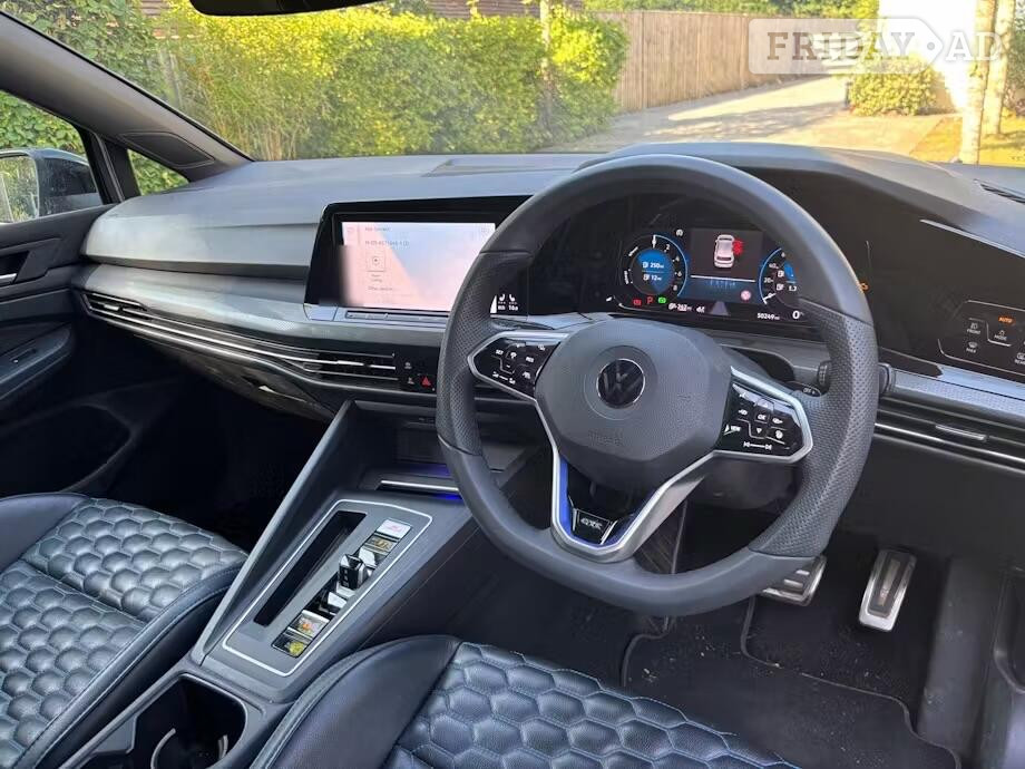 [ berth ]Volkswagen Golf