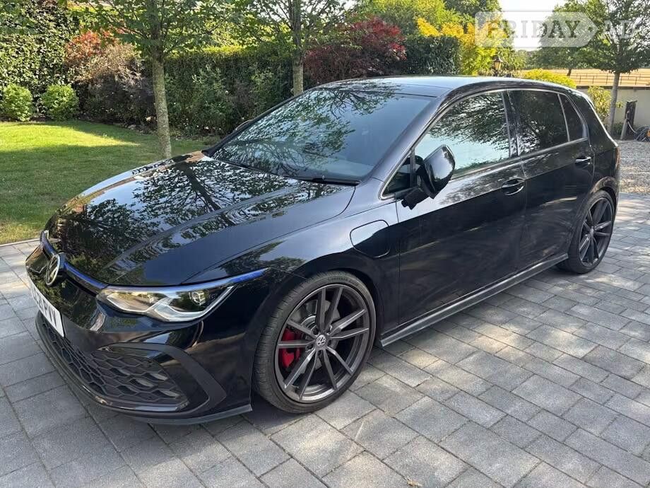 Volkswagen Golf 2021 - Cars
