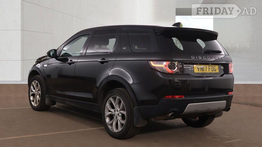 [ berth ]Land Rover Discovery Sport