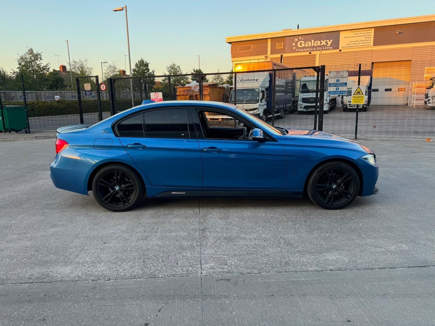 [ berth ]BMW 3 Series