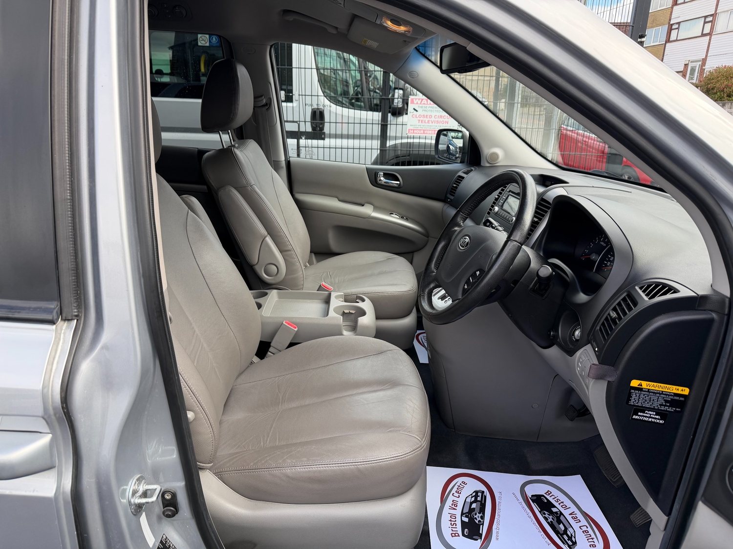 [ berth ]Kia Sedona