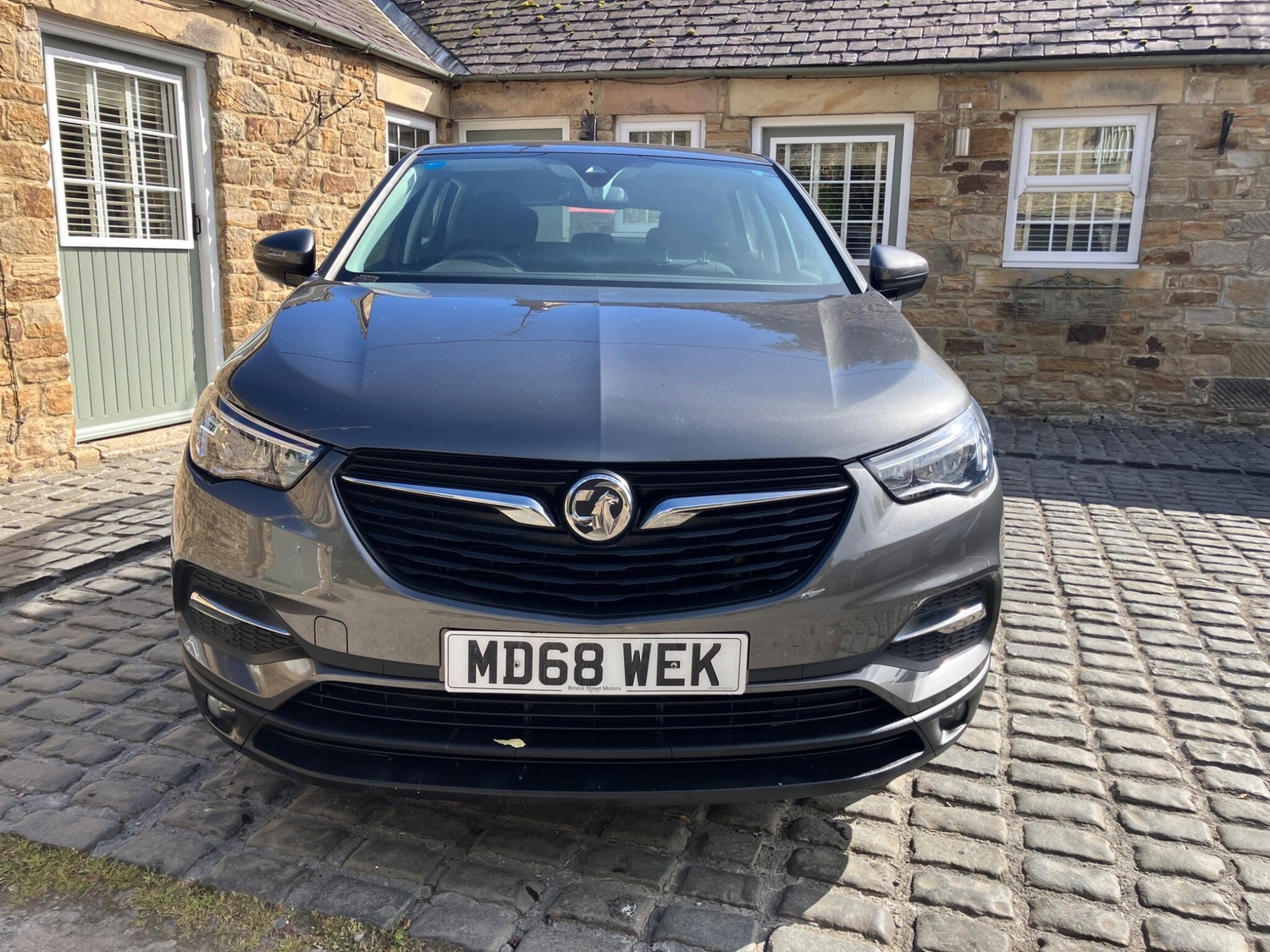 [ berth ]Vauxhall Grandland X