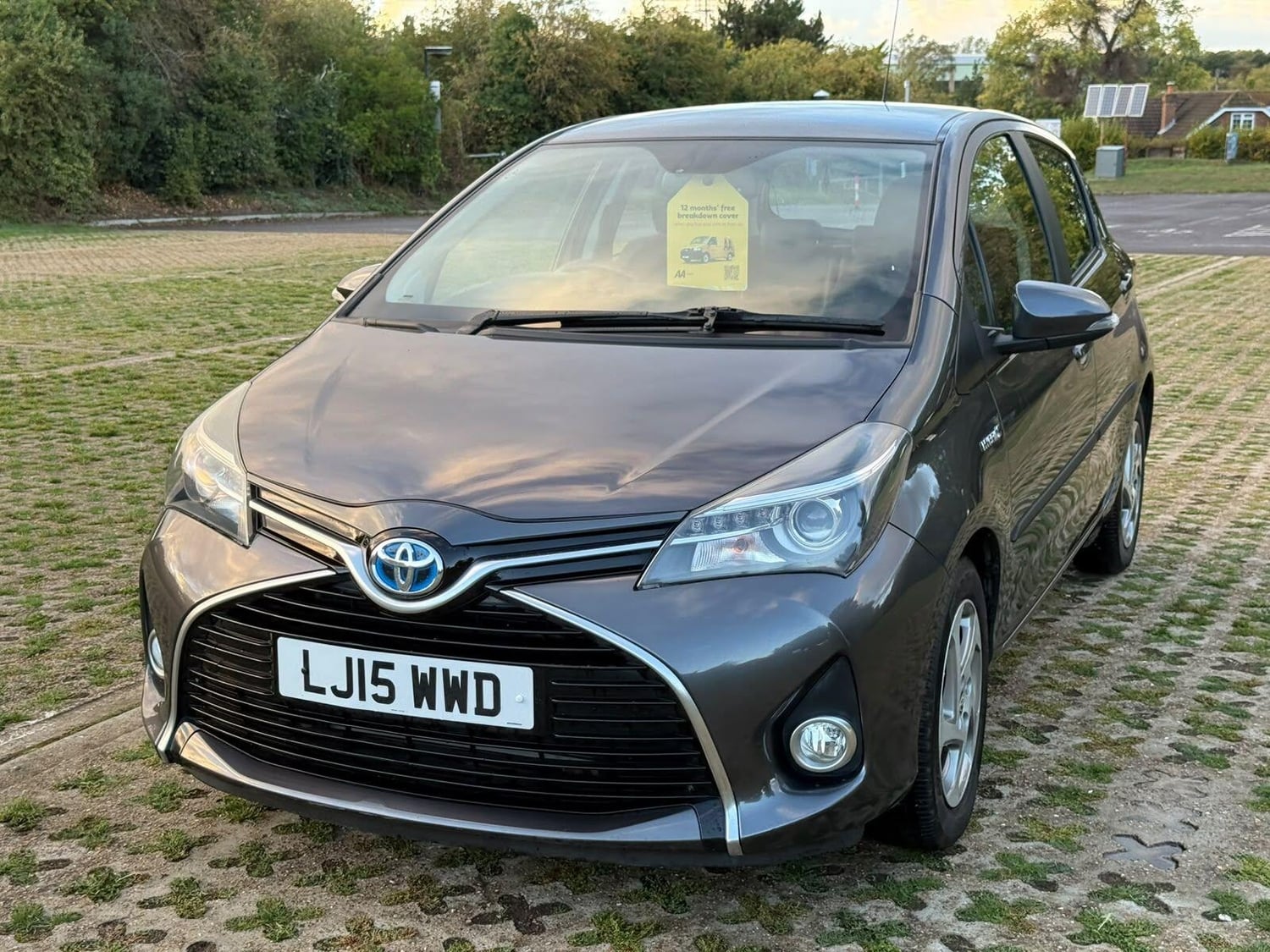Toyota Yaris 2015 - Cars