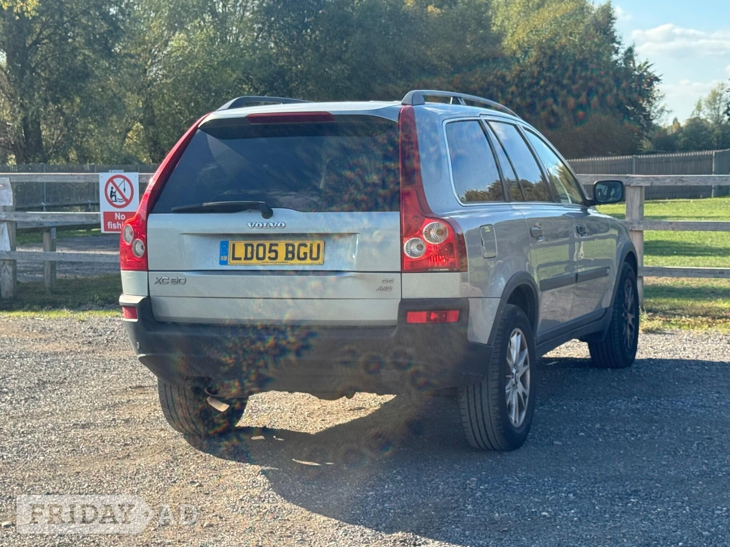 Volvo XC90 2005 - Cars in Staines