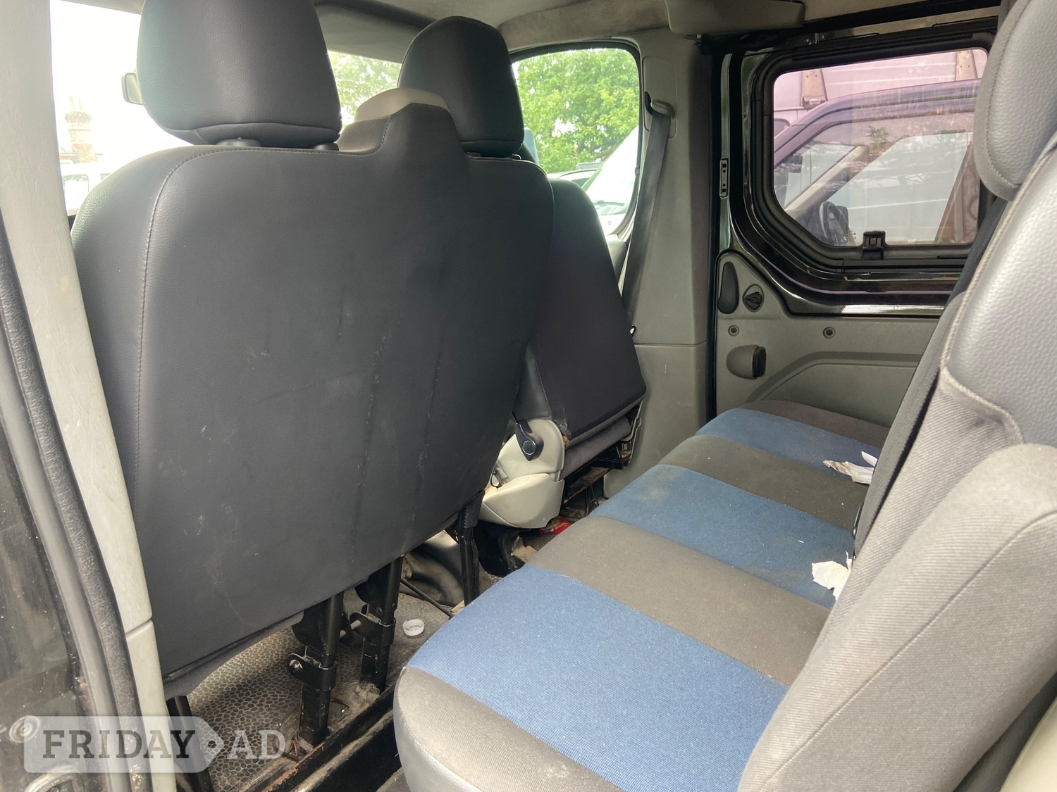 Renault Trafic 2011 - Vans & Commercial Vehicles in Dorking