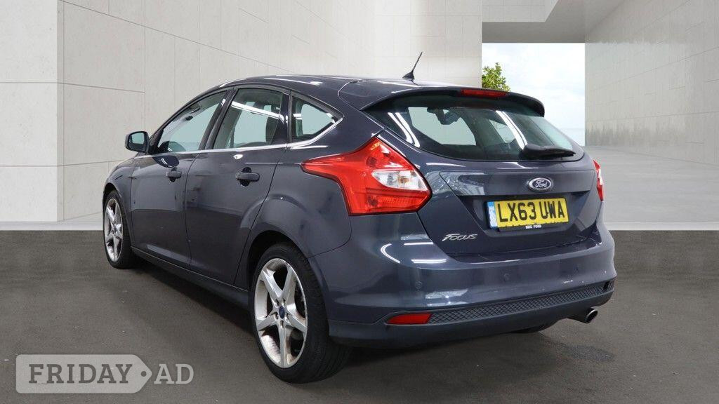 Ford Focus 2013 - Cars