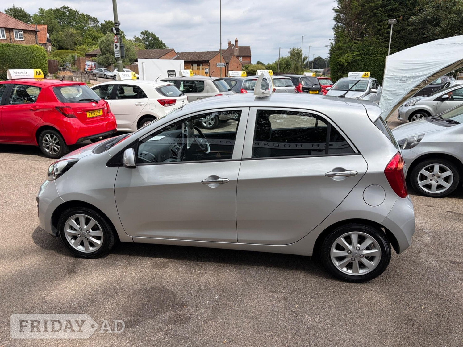 Kia Picanto 2013 - Cars in Betchworth