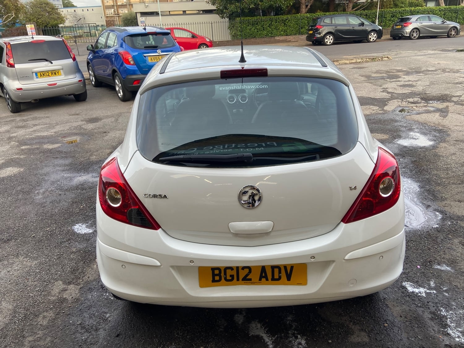 Vauxhall Corsa 2012 - Cars in Worthing