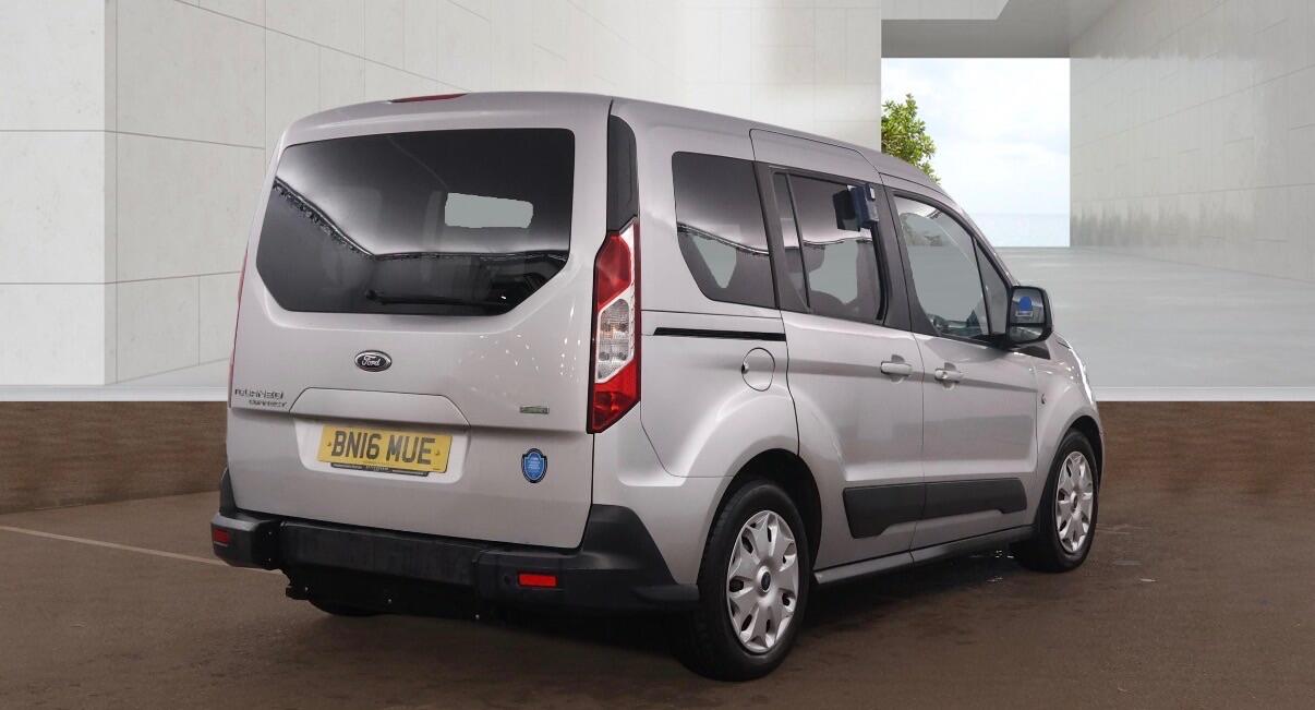 Ford Tourneo Connect 2016 - Cars in Maidenhead