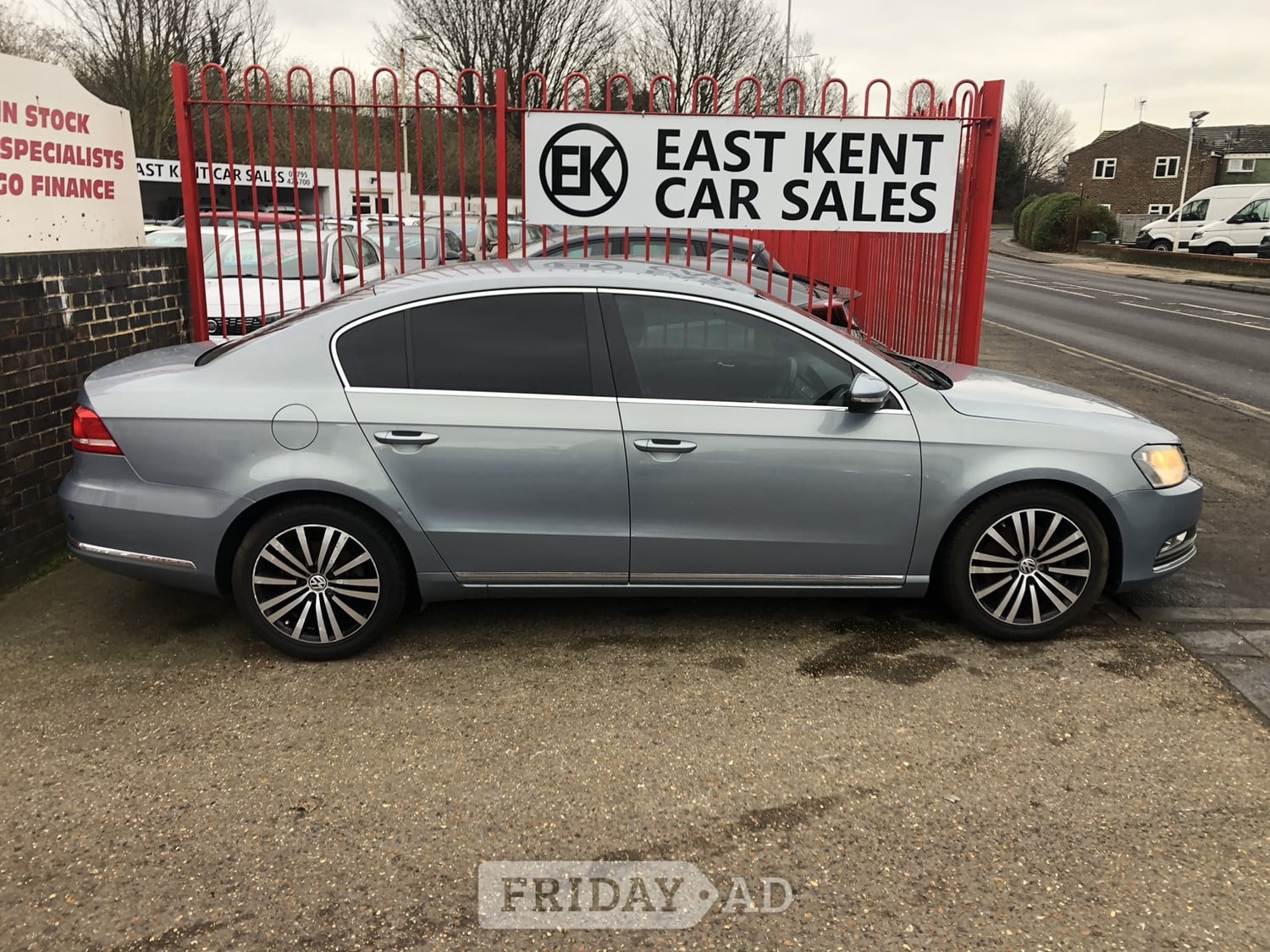 Volkswagen Passat 2013 - Cars