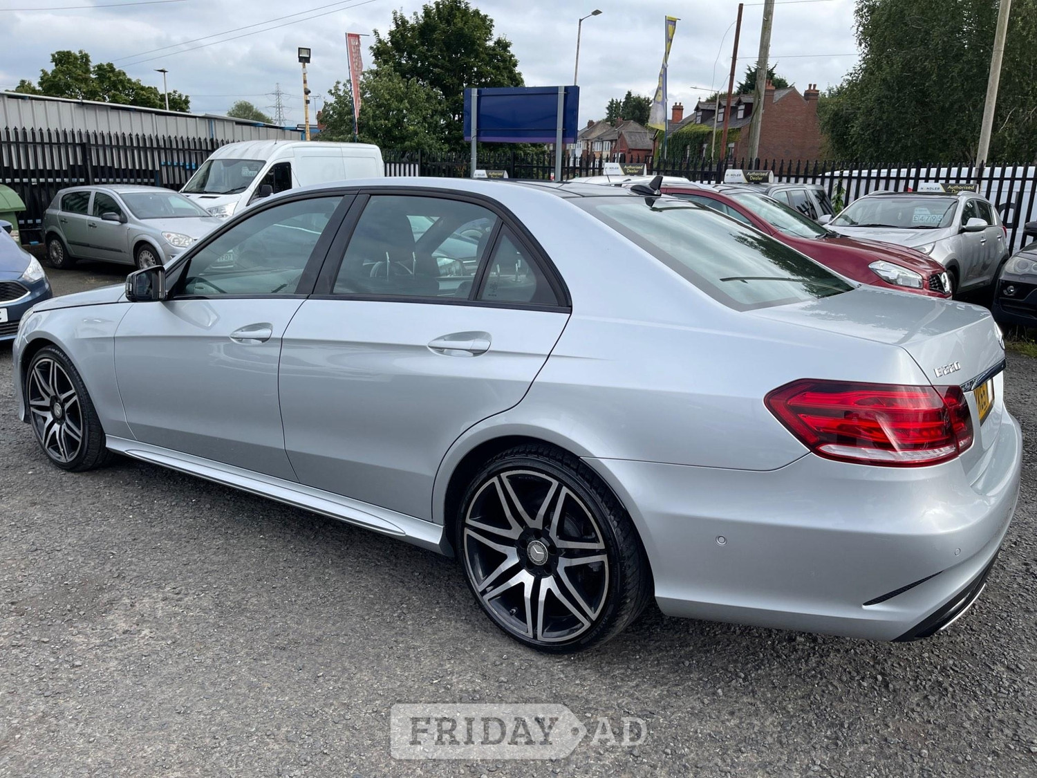 Mercedes-Benz E Class 2015 - Cars