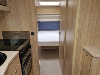 Elddis Chatsworth 550 2016