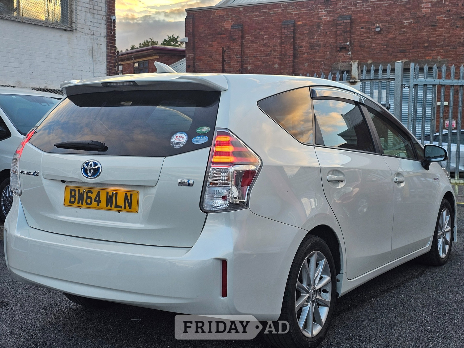 Toyota Prius 2014 - Cars in Coventry