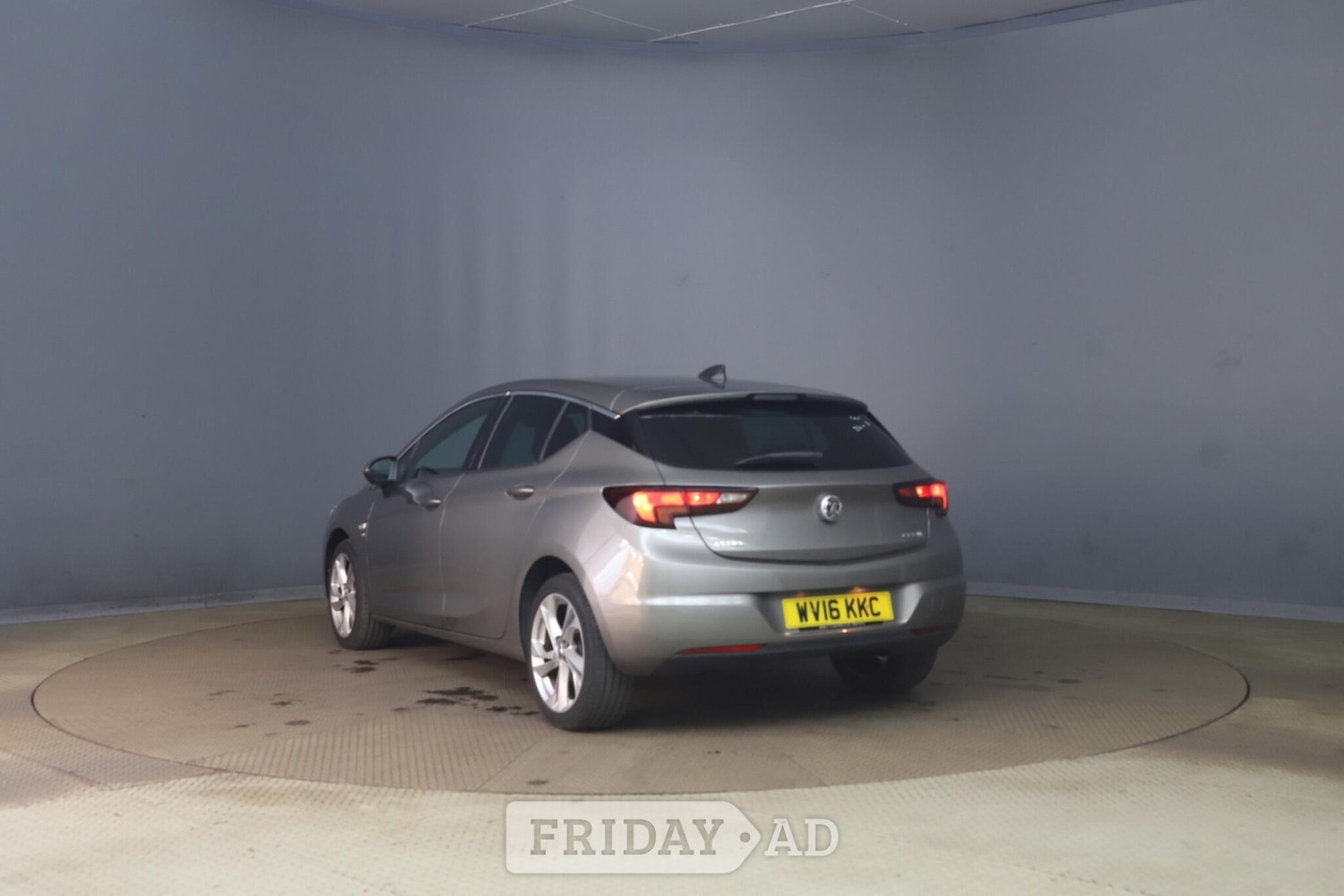 [ berth ]Vauxhall Astra