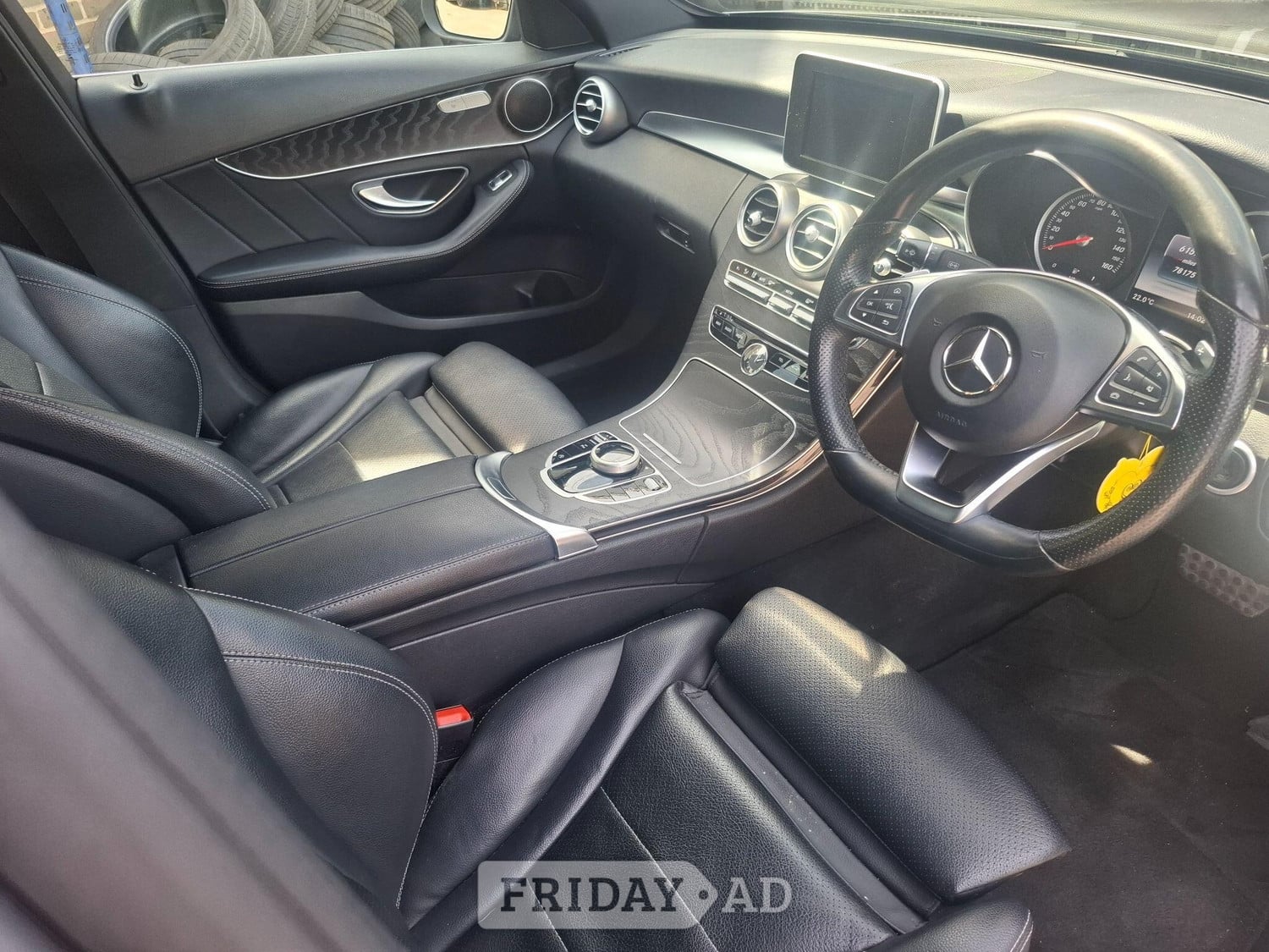 [ berth ]Mercedes-Benz C Class