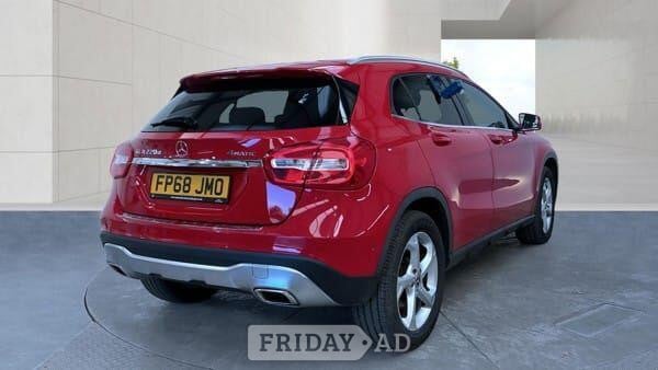 [ berth ]Mercedes-Benz GLA